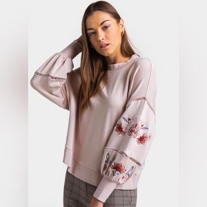 Harper Heritage Embroidered Ladder Sleeve Shirt Size S